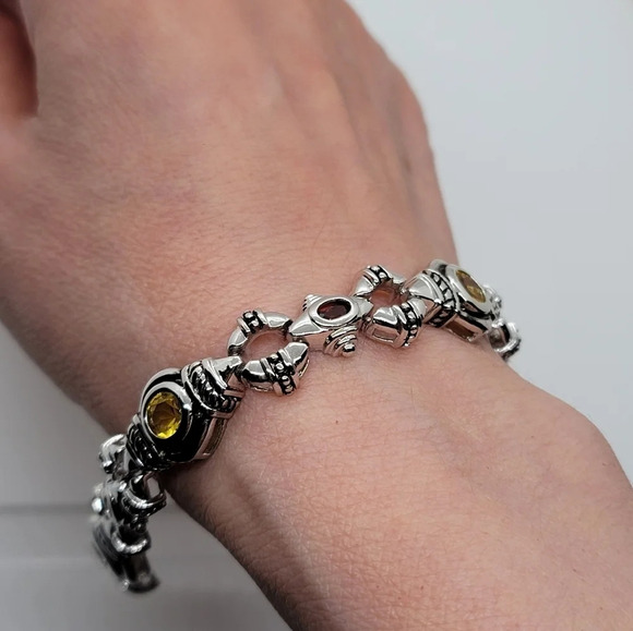 NWOT Sterling Silver vintage ornately designed bracelet - Picture 4 of 4